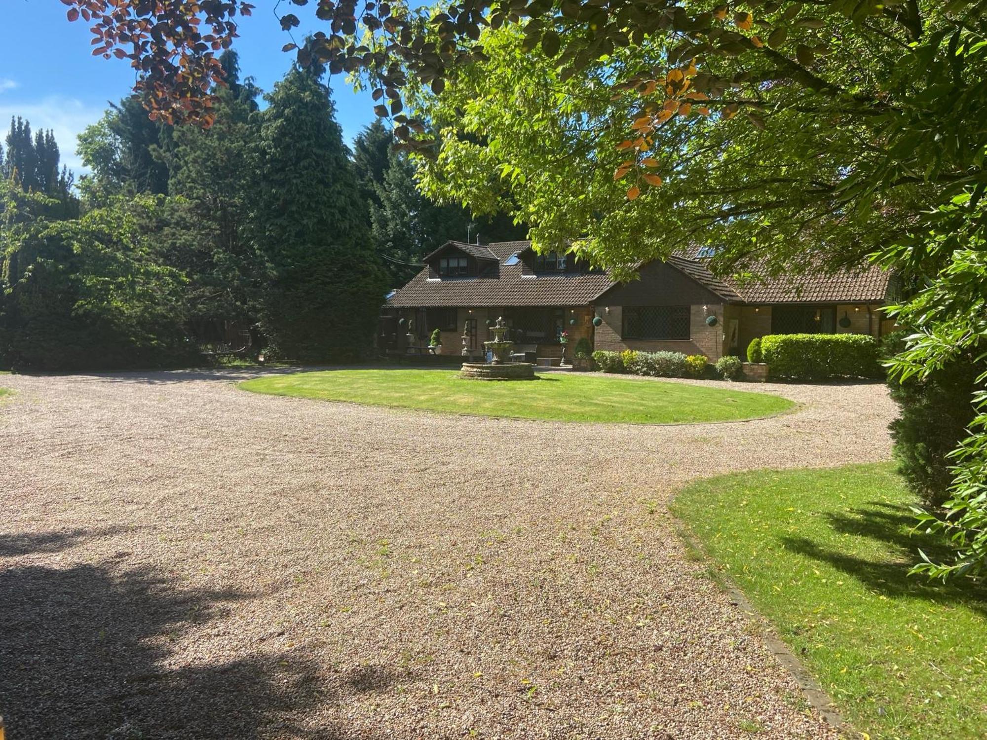 Barncroft Luxury Bed & Breakfast Solihull Eksteriør bilde