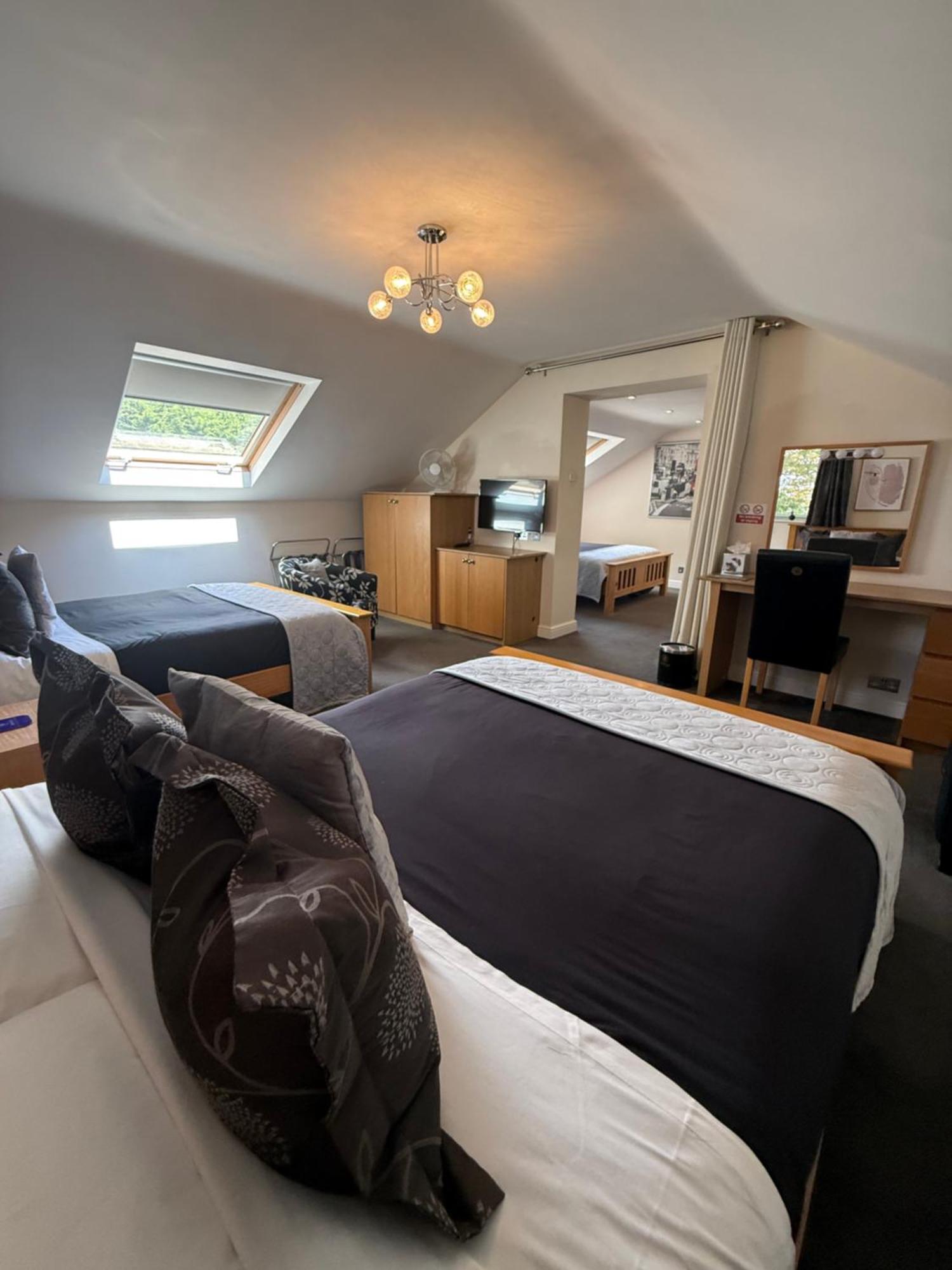 Barncroft Luxury Bed & Breakfast Solihull Eksteriør bilde