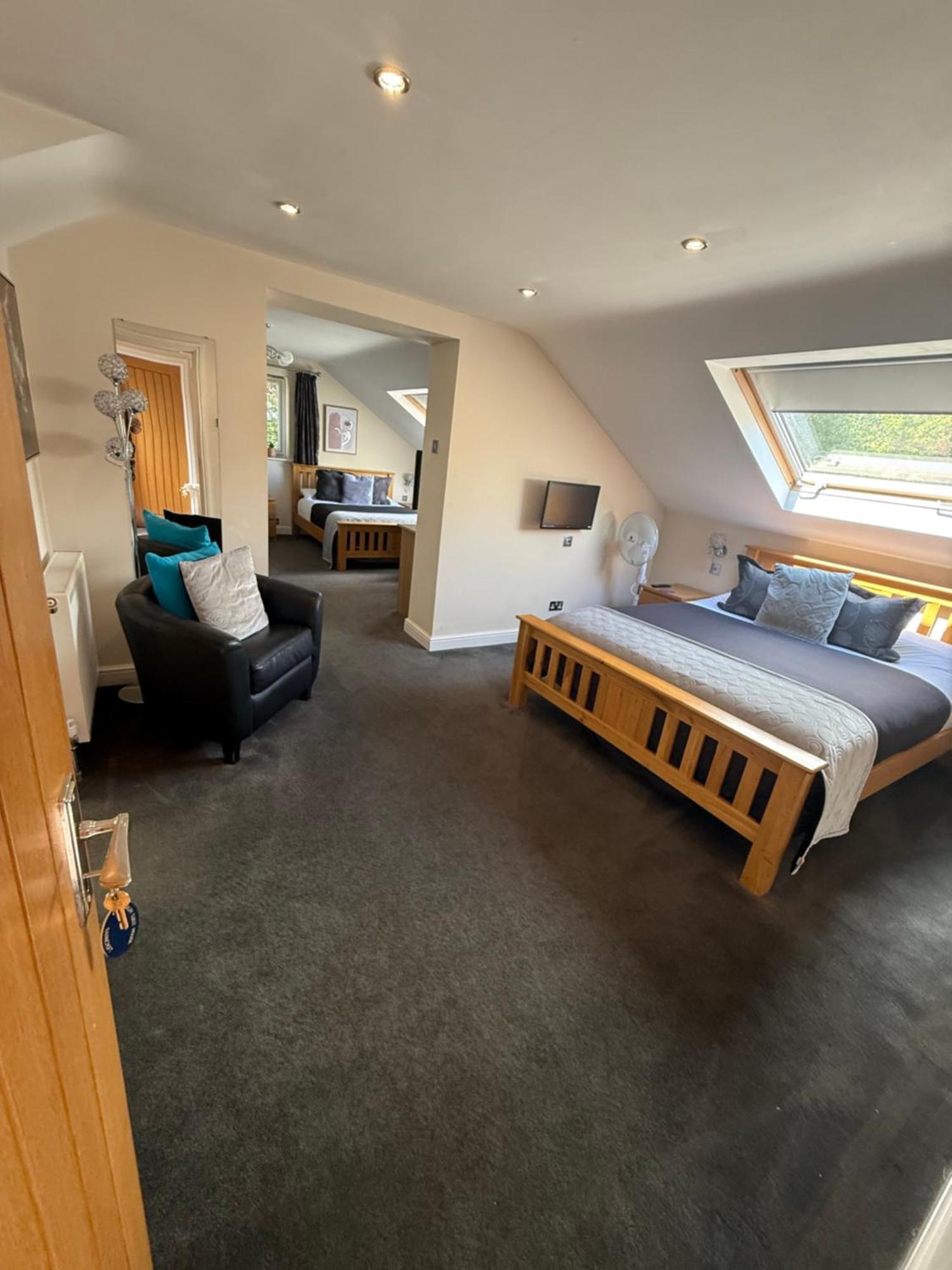 Barncroft Luxury Bed & Breakfast Solihull Eksteriør bilde